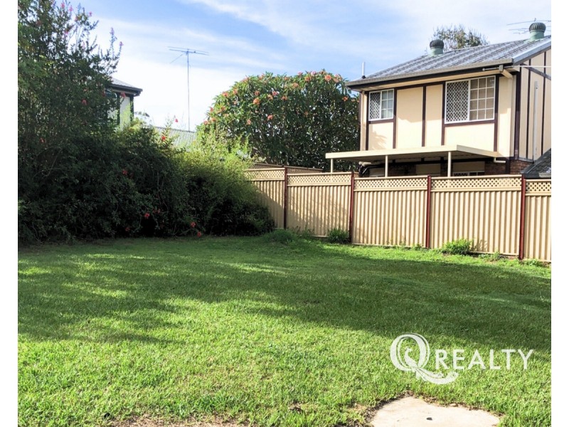 5 Smith Road, Woodridge QLD 4114