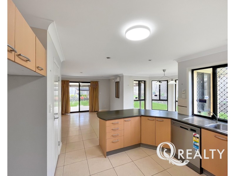45 The Parkway, Stretton QLD 4116