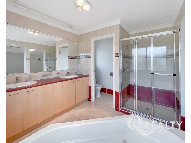 45 The Parkway, Stretton QLD 4116