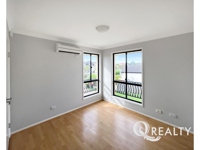 45 The Parkway, Stretton QLD 4116