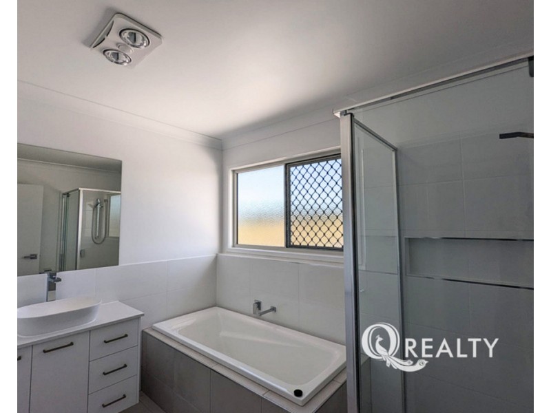 72 Lunar Circuit, Spring Mountain QLD 4124