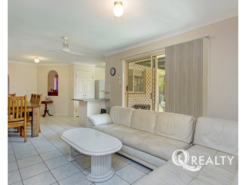 70 Paddington Crescent, Stretton QLD 4116