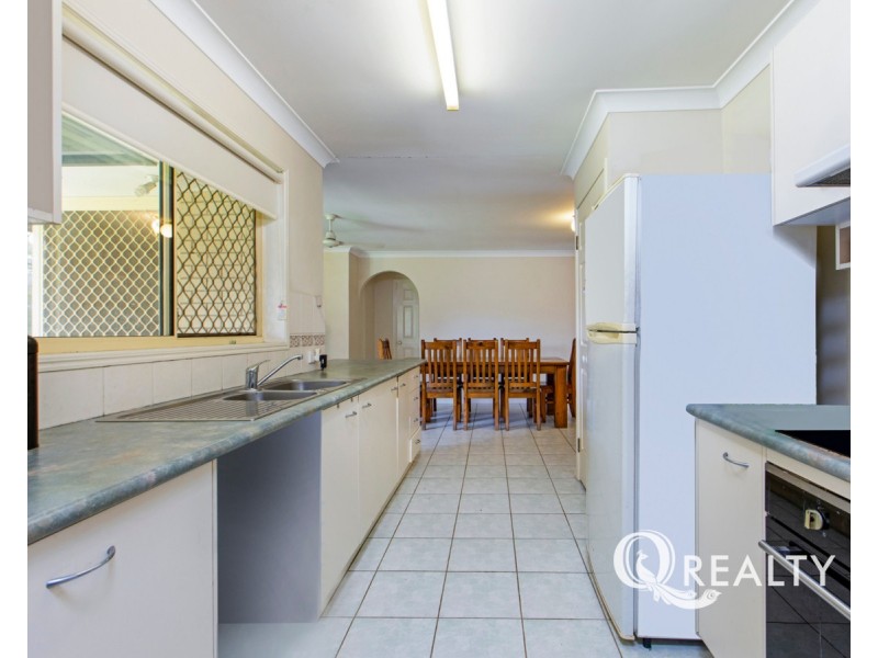 70 Paddington Crescent, Stretton QLD 4116