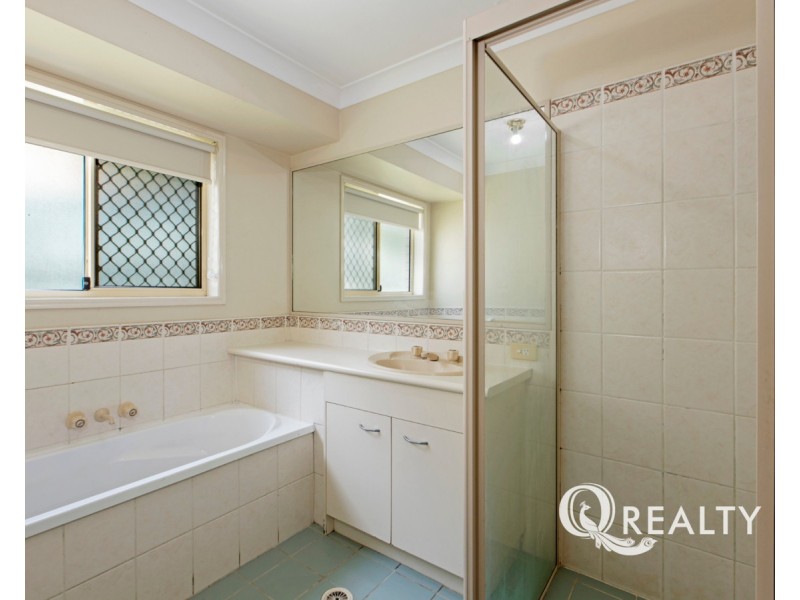 70 Paddington Crescent, Stretton QLD 4116