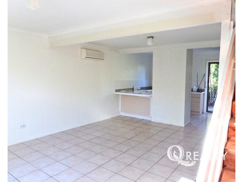 1/22 Garfield Road, Logan Central QLD 4114