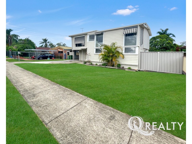 33 Dehlia Street, Marsden QLD 4132