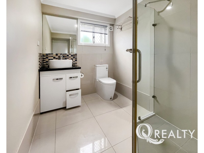 33 Dehlia Street, Marsden QLD 4132