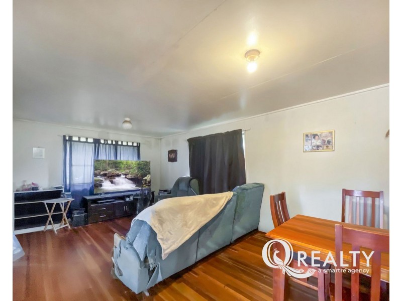 18 Albert Street, Woodridge QLD 4114