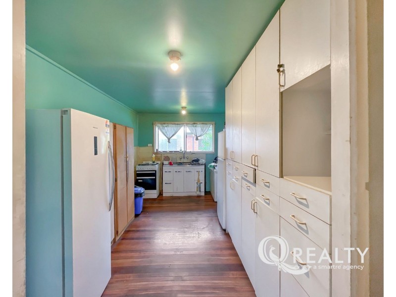 18 Albert Street, Woodridge QLD 4114