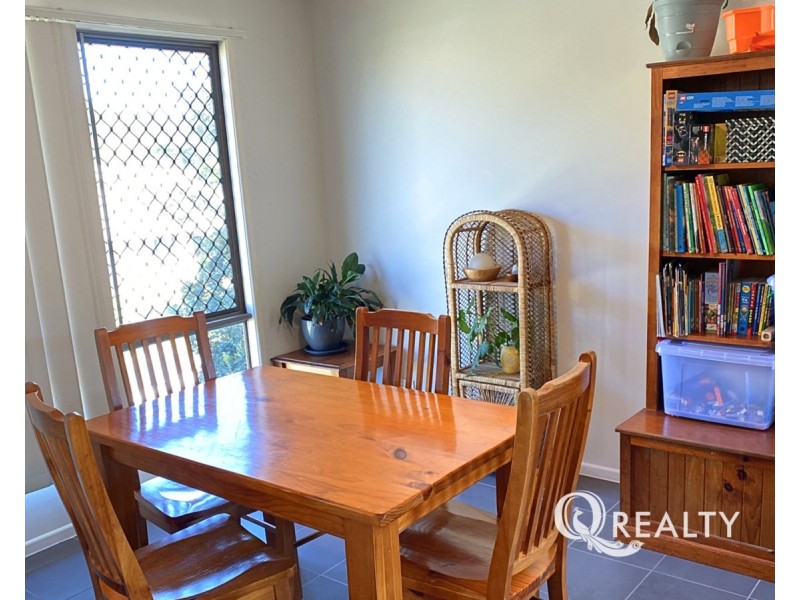 100 High Street, Blackstone QLD 4304