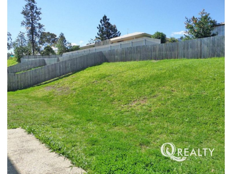 100 High Street, Blackstone QLD 4304