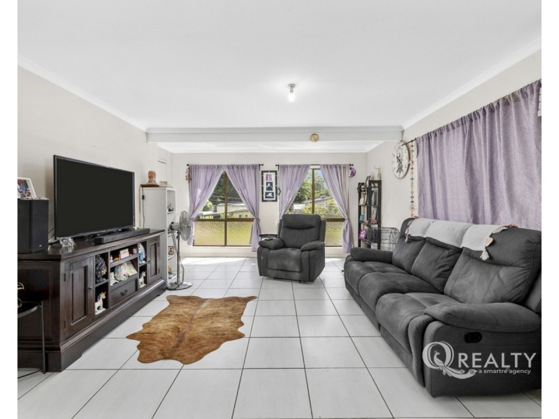 151 Aquarius Drive, Kingston QLD 4114