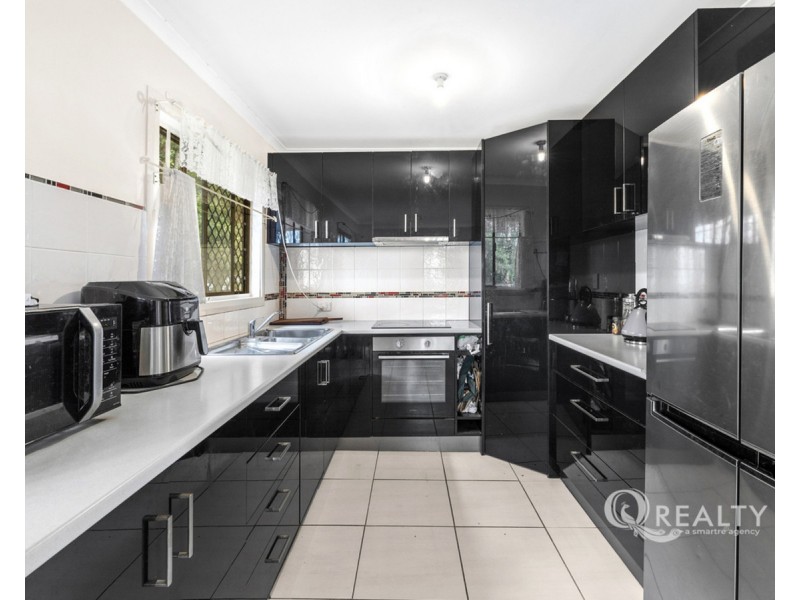 151 Aquarius Drive, Kingston QLD 4114