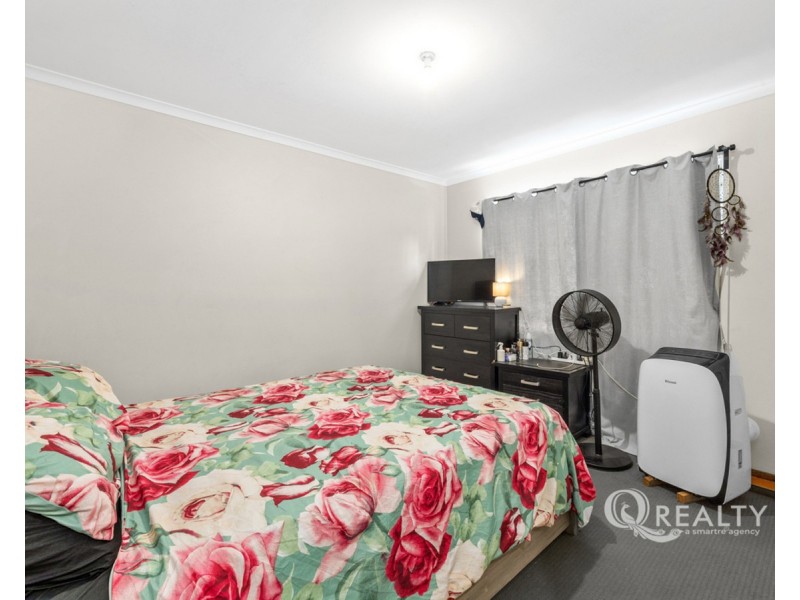 151 Aquarius Drive, Kingston QLD 4114