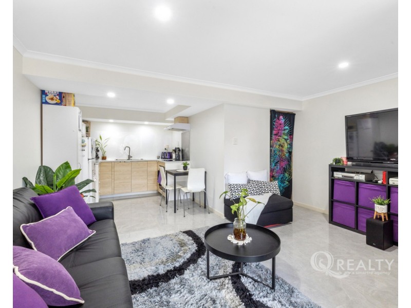 151 Aquarius Drive, Kingston QLD 4114