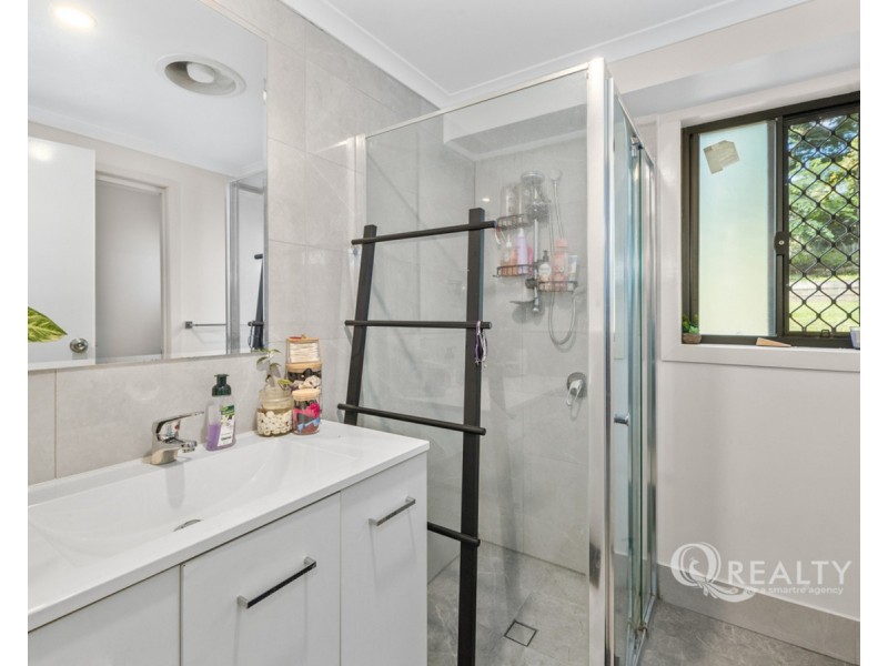 151 Aquarius Drive, Kingston QLD 4114