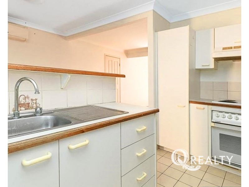 4/16 Ewing Road, Logan Central QLD 4114
