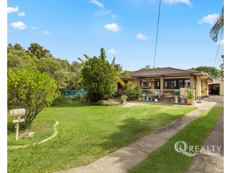 37 Pine Drive, Woodridge QLD 4114