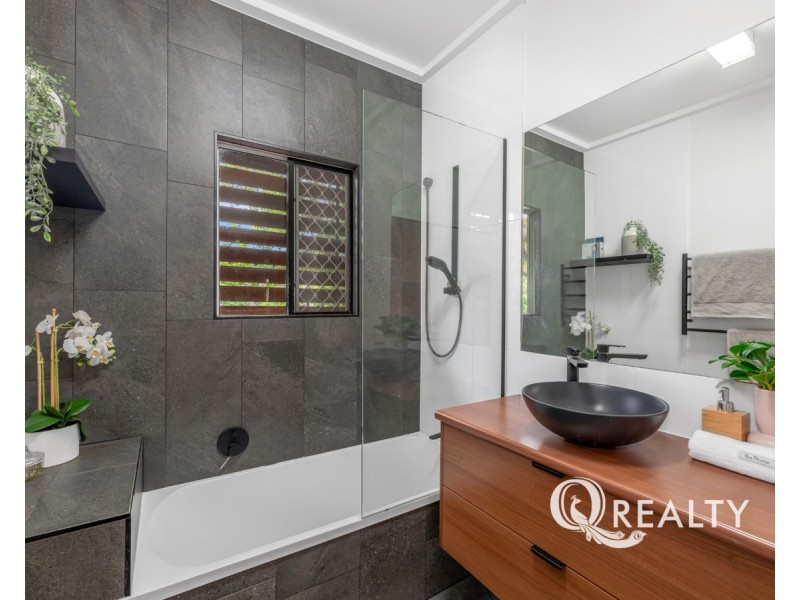 50 Newman Road, Wavell Heights QLD 4012