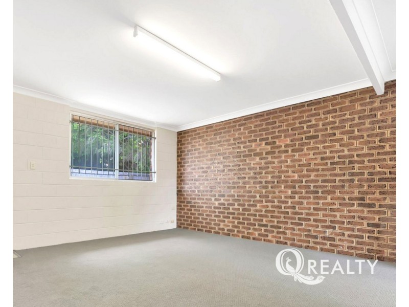 5/42 Defiance Road, Logan Central QLD 4114
