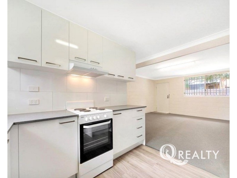 5/42 Defiance Road, Logan Central QLD 4114