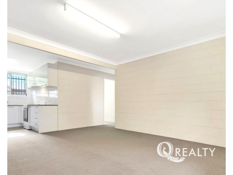5/42 Defiance Road, Logan Central QLD 4114