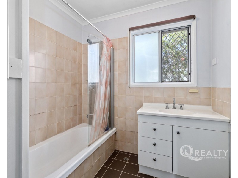 5 Franke Court, Kingston QLD 4114