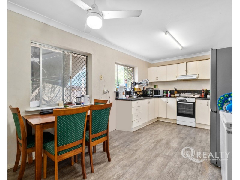 2 Garden Avenue, Woodridge QLD 4114