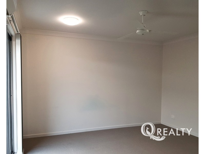 3/4 Burchill Street, Loganlea QLD 4131