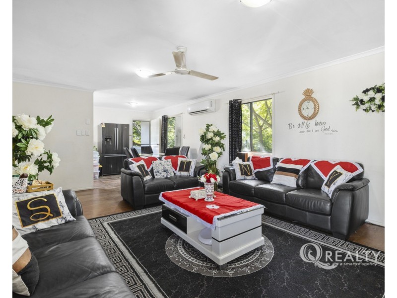 62 Aquarius Drive, Kingston QLD 4114