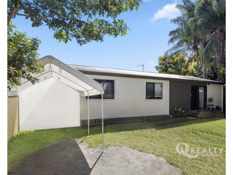 62 Aquarius Drive, Kingston QLD 4114