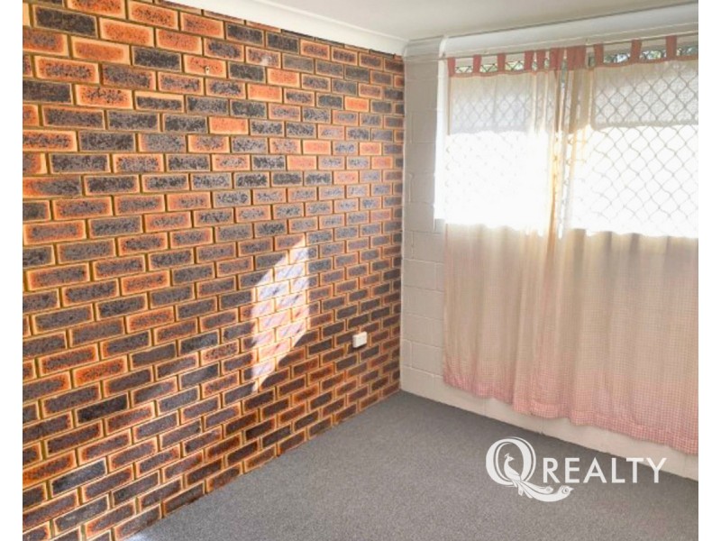 4/42 Defiance Road, Logan Central QLD 4114