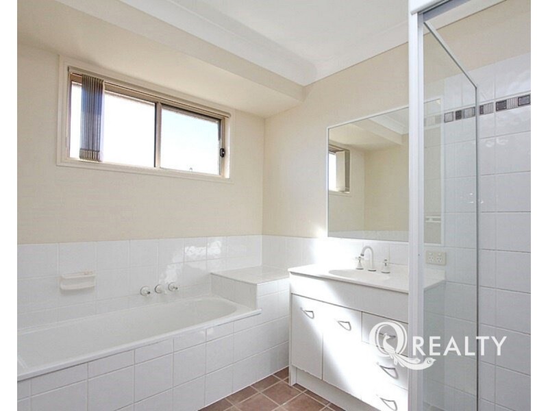 5 Waterline Crescent, Waterford QLD 4133