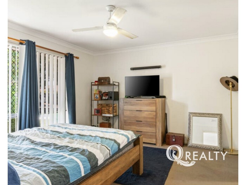 8 Scott Way, Redbank Plains QLD 4301