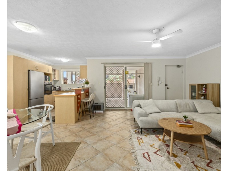 6/15 Cardross Street, Yeerongpilly QLD 4105