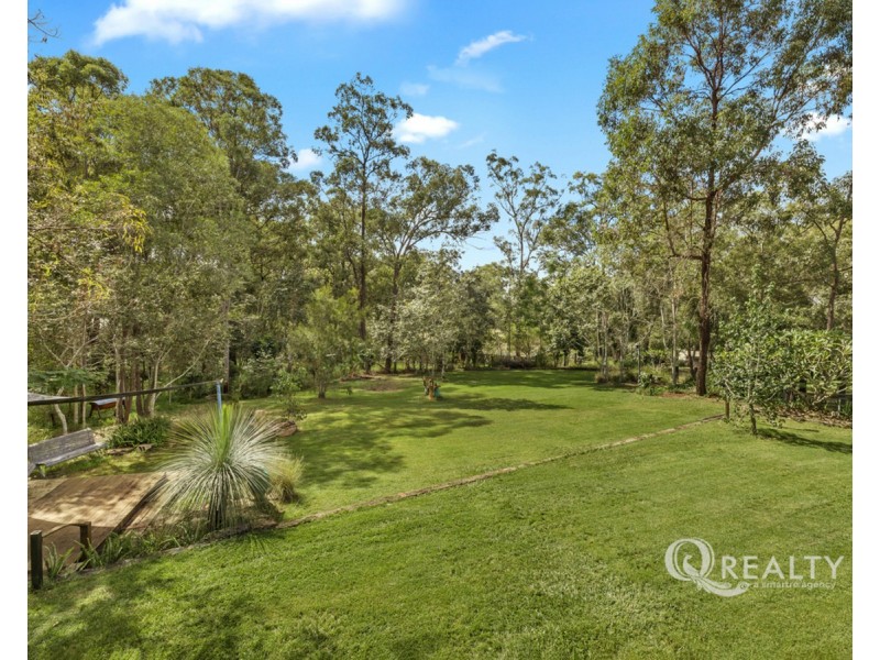 15 Gabbinbar Court, Pine Mountain QLD 4306