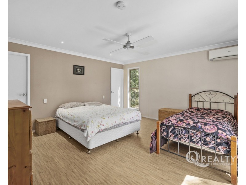 15 Gabbinbar Court, Pine Mountain QLD 4306