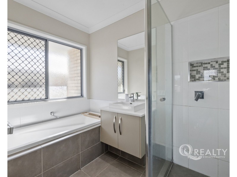 53 Malachite Drive, Logan Reserve QLD 4133