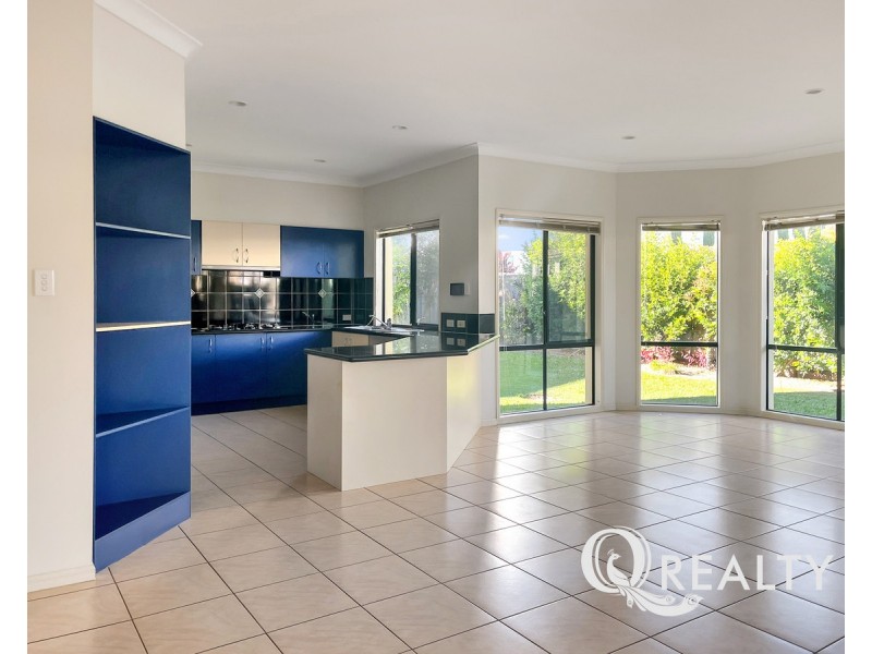 151 The Parkway, Stretton QLD 4116