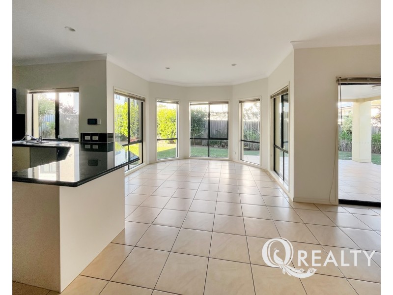 151 The Parkway, Stretton QLD 4116