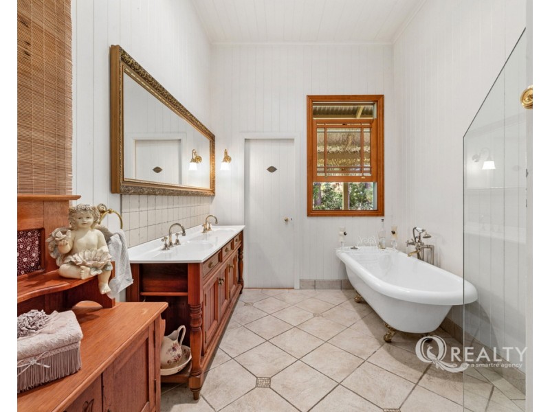 199 – 209 Rosia Road, Park Ridge South QLD 4125