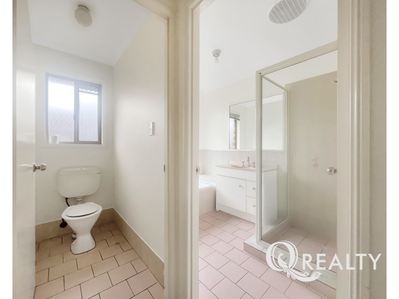 22 Jade Gardens Drive, Boronia Heights QLD 4124