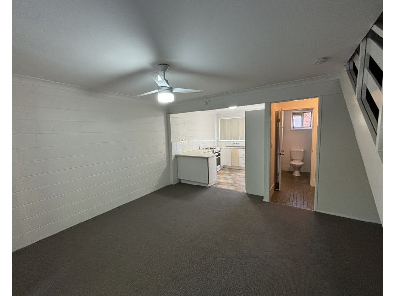 1/9 Croydon Road, Logan Central QLD 4114