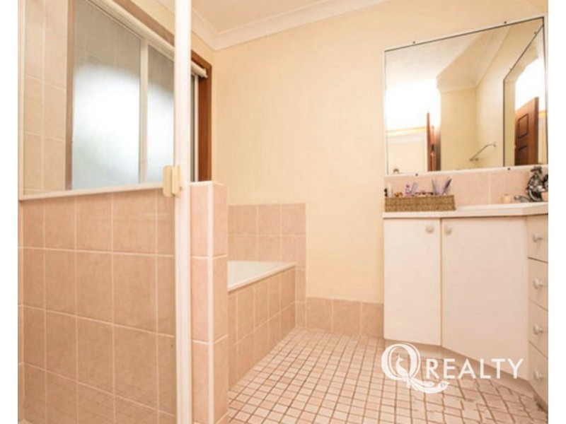 15 Marsala Street, Calamvale QLD 4116