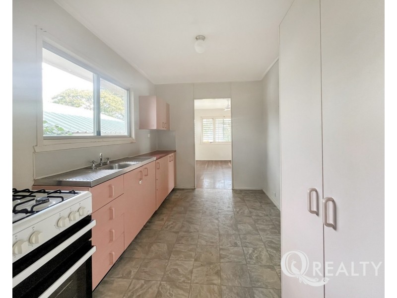 5 Eyre Street, Leichhardt QLD 4305