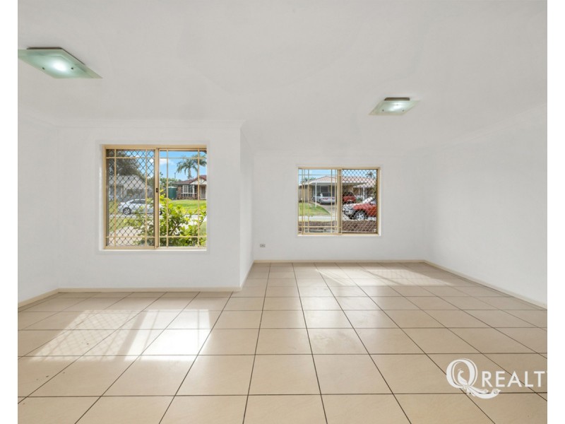 18 Ethion Drive, Regents Park QLD 4118