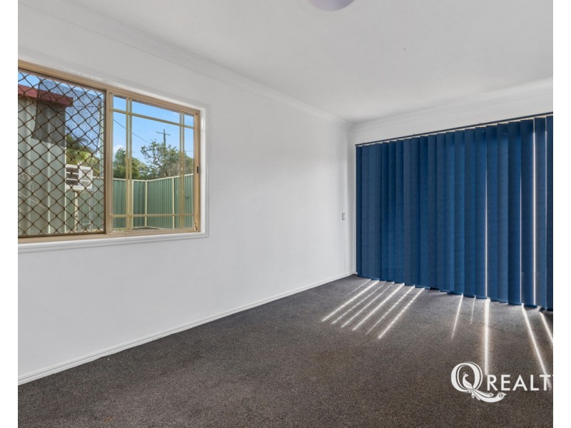 18 Ethion Drive, Regents Park QLD 4118
