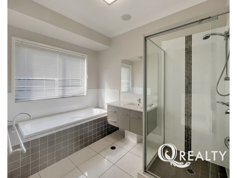 48 Santa Monica Drive, Augustine Heights QLD 4300