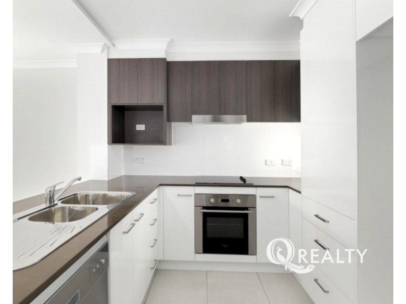 2/9 Bombery Street, Cannon Hill QLD 4170