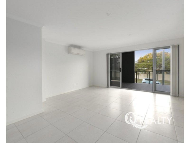 2/9 Bombery Street, Cannon Hill QLD 4170